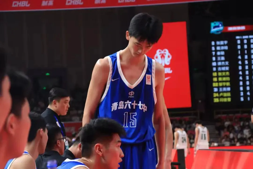 如何通过反馈分析提升篮球战术意识_0